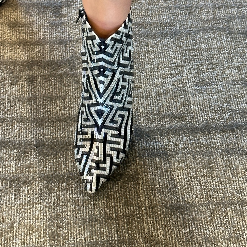 Stunning Sequined Booties Nwt - image 7